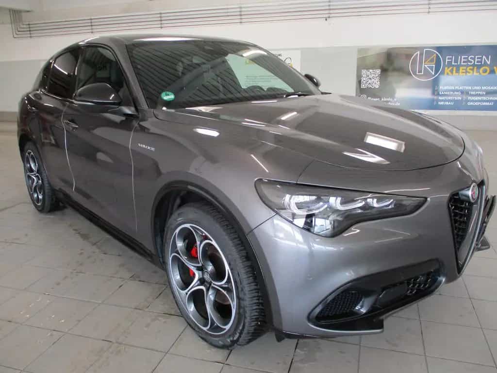 Alfa Romeo Stelvio Veloce Q4 NAVI SHZ LEDER AT 06/2024-photo-2