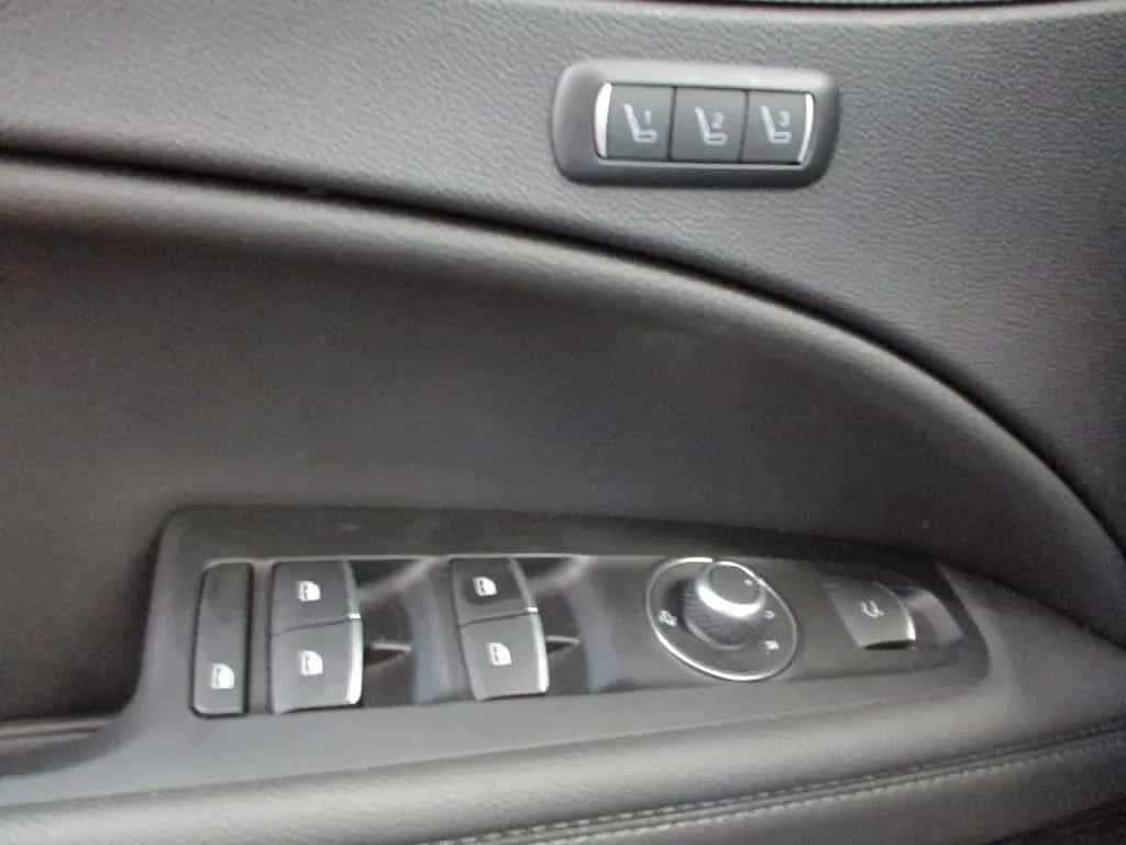 Alfa Romeo Stelvio Veloce Q4 NAVI SHZ LEDER AT 06/2024-photo-21