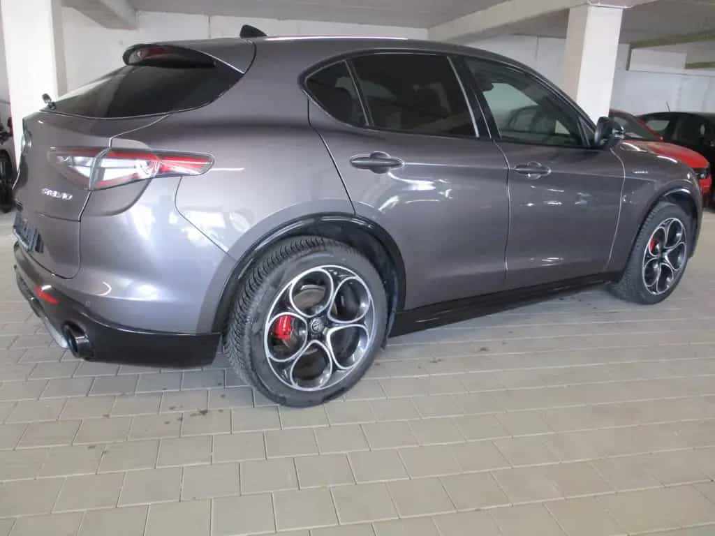 Alfa Romeo Stelvio Veloce Q4 NAVI SHZ LEDER AT 06/2024-photo-29
