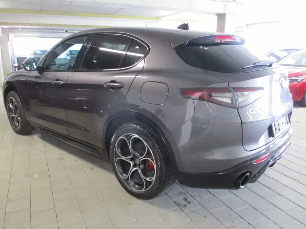 Alfa Romeo Stelvio Veloce Q4 NAVI SHZ LEDER AT 06/2024-photo-31