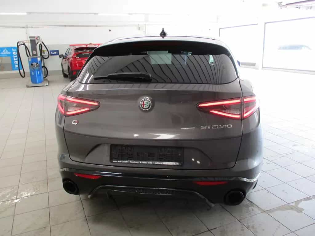 Alfa Romeo Stelvio Veloce Q4 NAVI SHZ LEDER AT 06/2024-photo-5