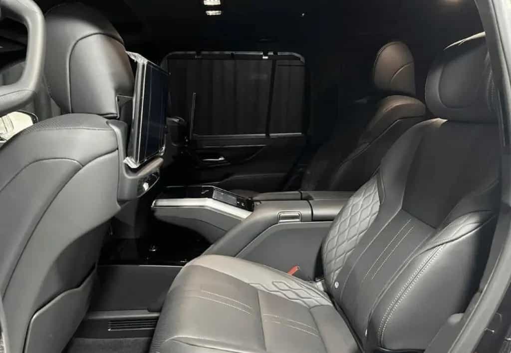 Lexus LX 600 VIP+4SEATS+V6P+410HP+NEW+2025 null-photo-10