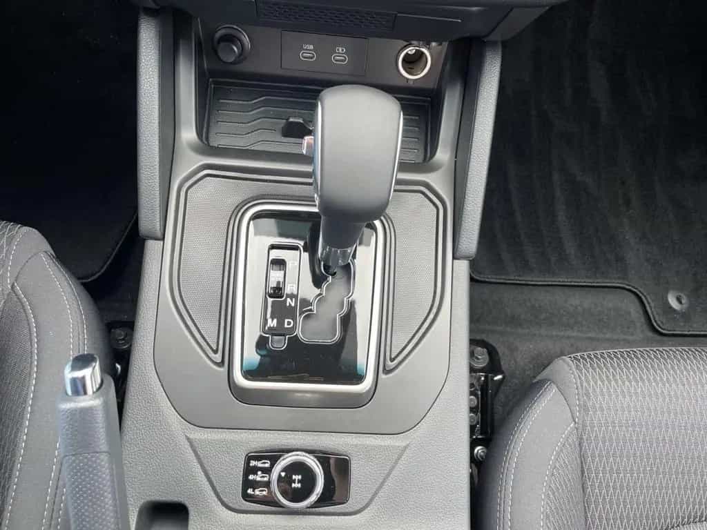KGM Musso Grand 2.2 D 6AT 4WD Bliss 03/2026-photo-13