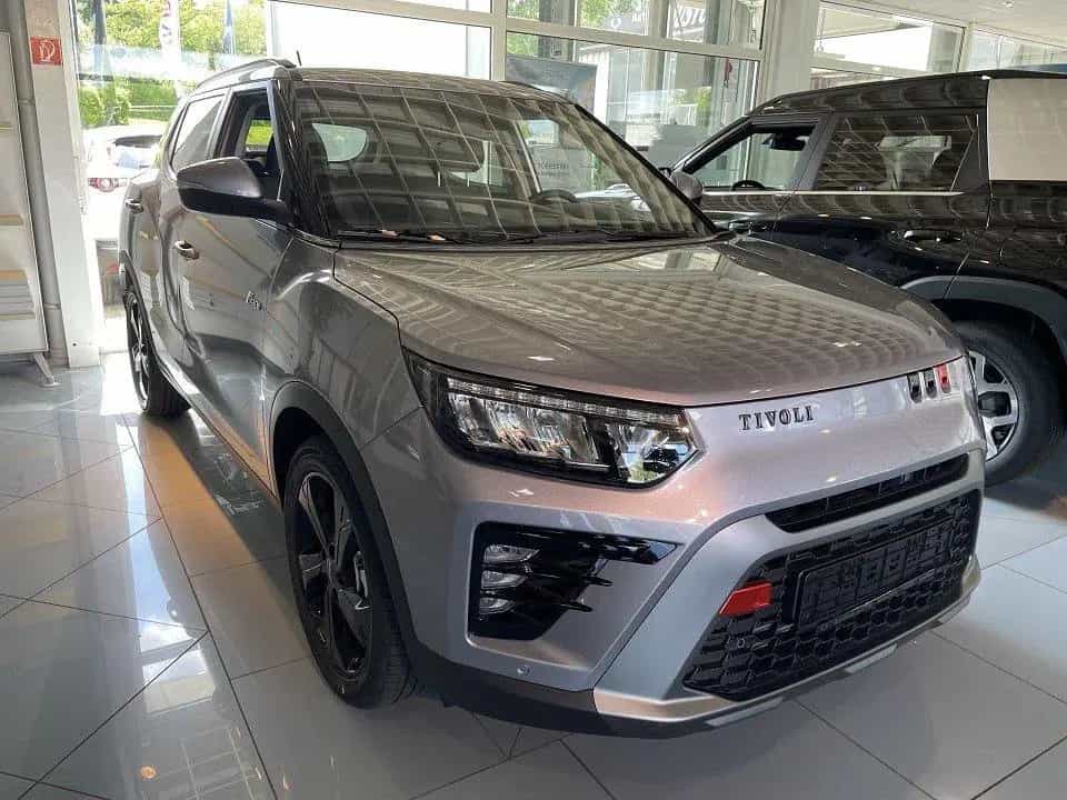 KGM Tivoli 1.5 B 163PS AT 2WD Blackline 07/2024-photo-1