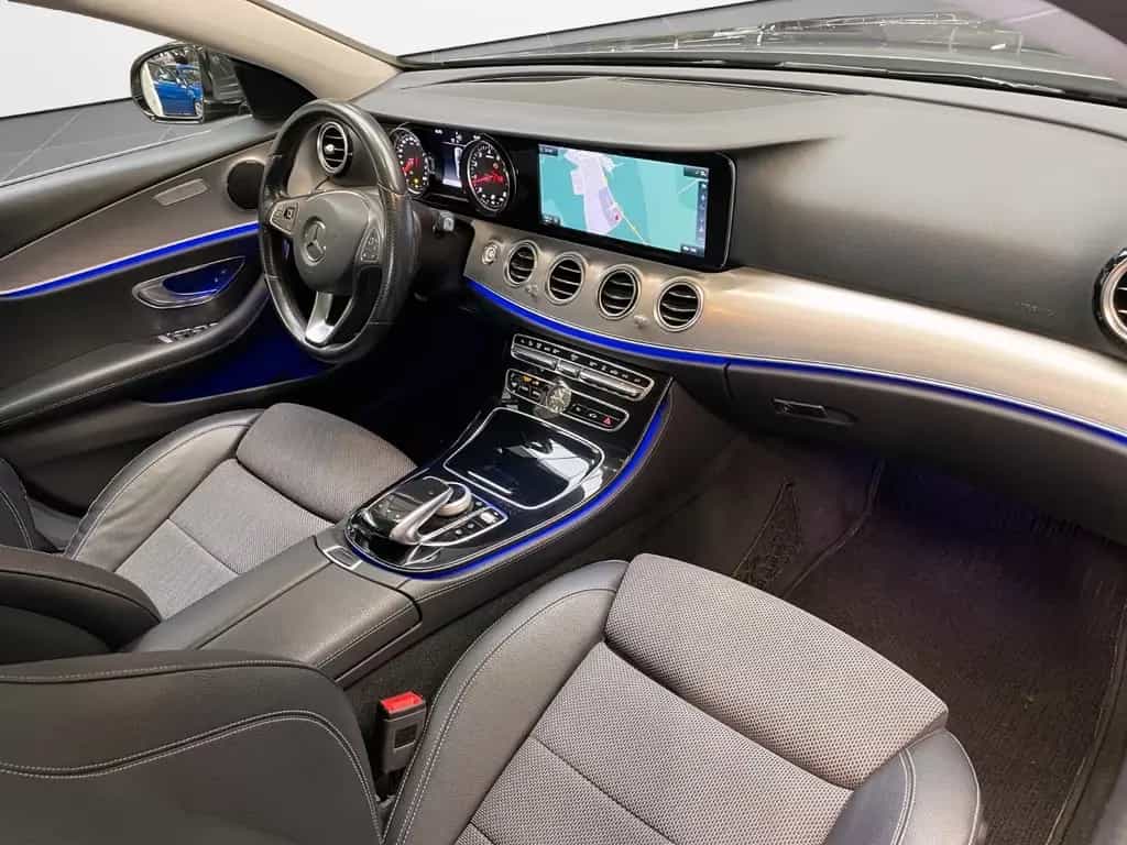 Mercedes-Benz E 400 4Matic Lim. ACC SD LED HUD STHZ NP:81.000€ 06/2017-photo-15