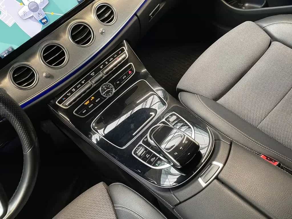 Mercedes-Benz E 400 4Matic Lim. ACC SD LED HUD STHZ NP:81.000€ 06/2017-photo-22
