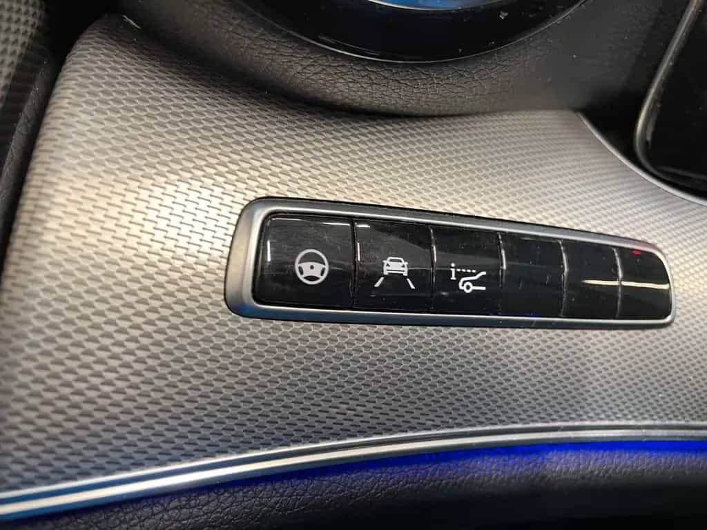 Mercedes-Benz E 400 4Matic Lim. ACC SD LED HUD STHZ NP:81.000€ 06/2017-photo-29