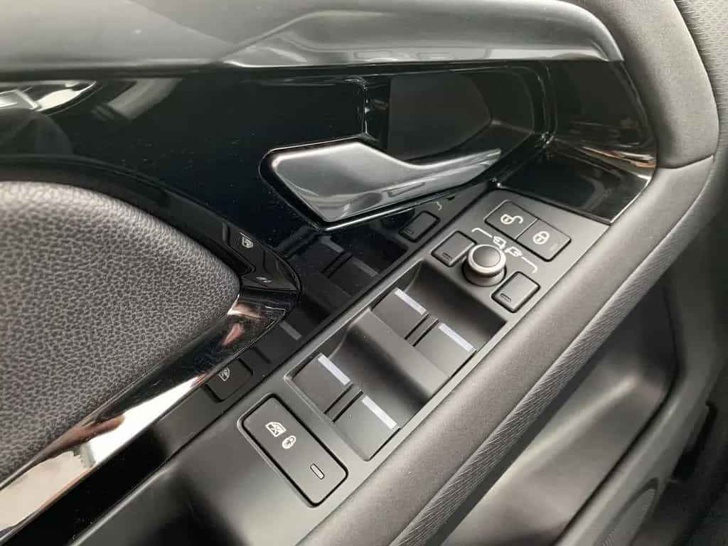 Land Rover Range Rover Evoque S AWD Standhzg+AHK+Leder+HUD 09/2019-photo-25