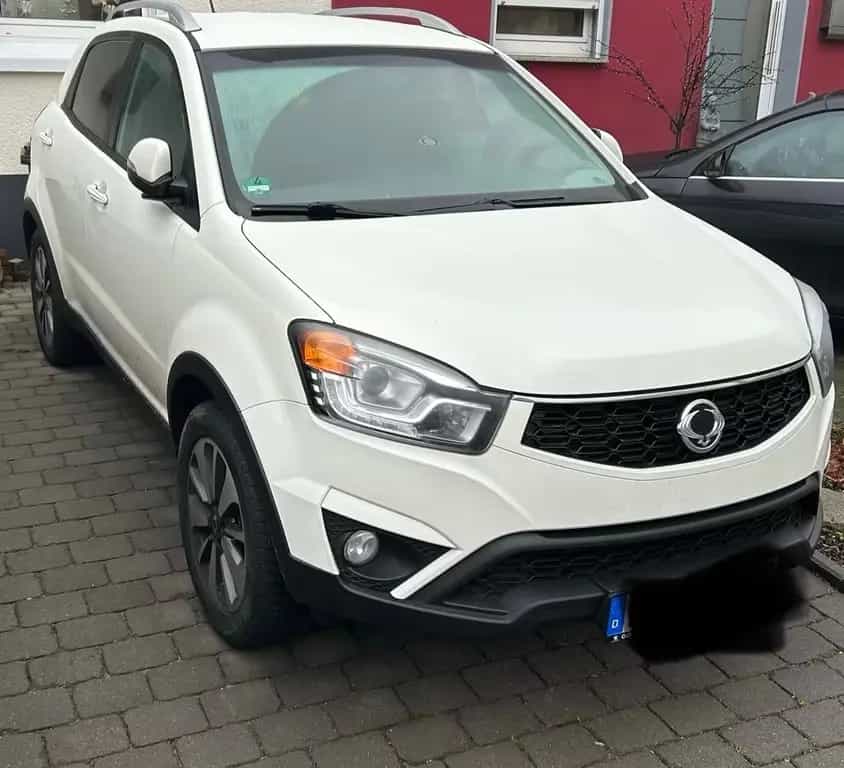 Ssangyong Korando 2.0 l Sapphire 2WD Automatik Sapphire 04/2014-photo-4