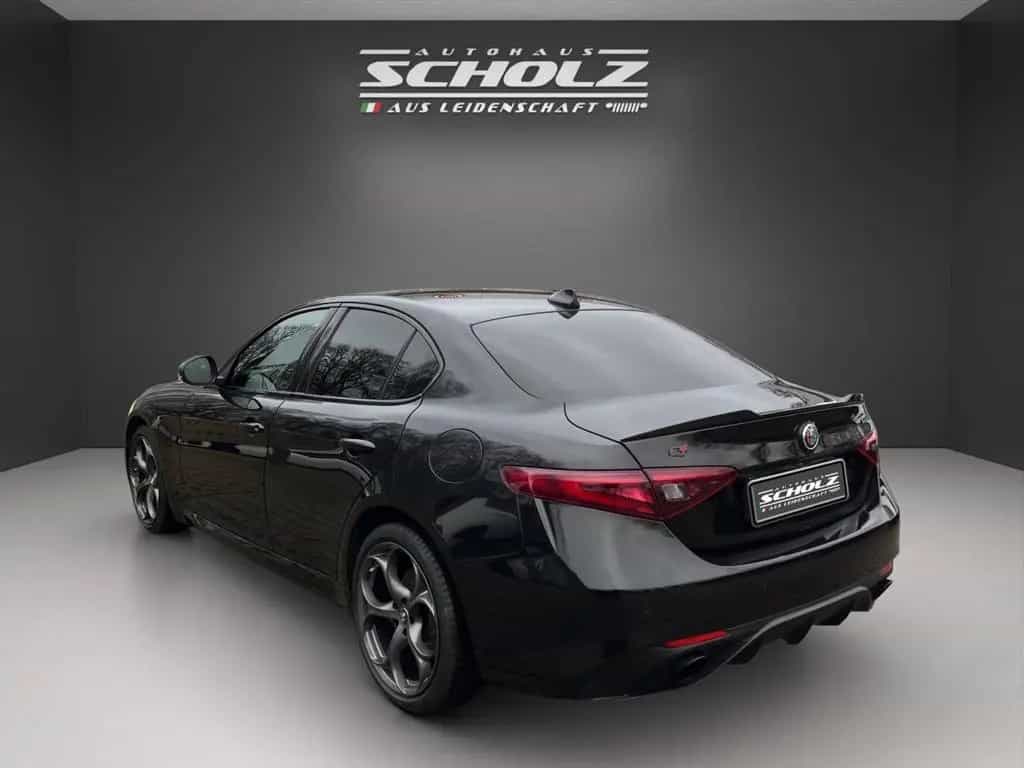 Alfa Romeo Giulia MY22 Estrema 2.2 Diesel *KAMERA*KLIMA* 09/2022-photo-5