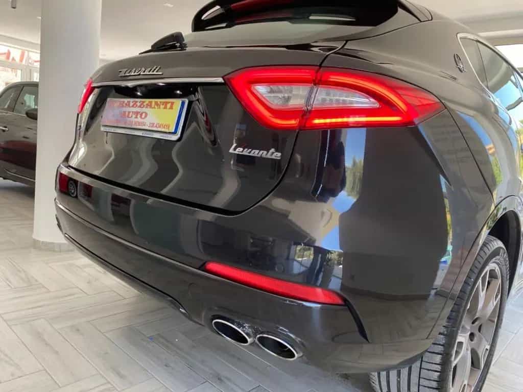 Maserati Levante 3.0D V6 250cv GRANSPORT R20/HAR 02/2019-photo-7