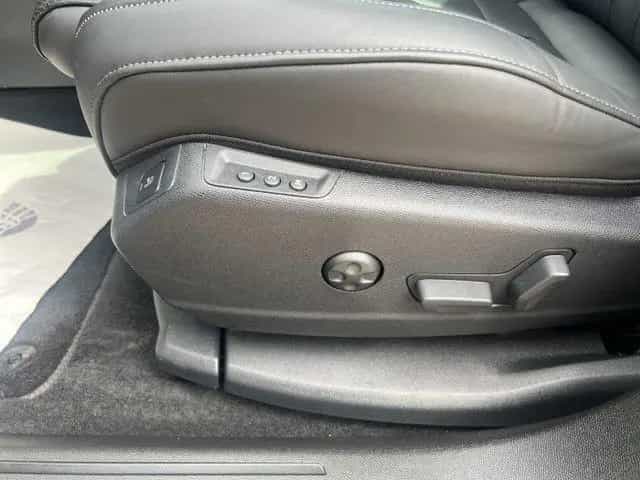 DS Automobiles DS7 (Crossback) DS 7 BlueHDI 130 Aut. OPERA LEDER Panoramadach 06/2024-photo-35