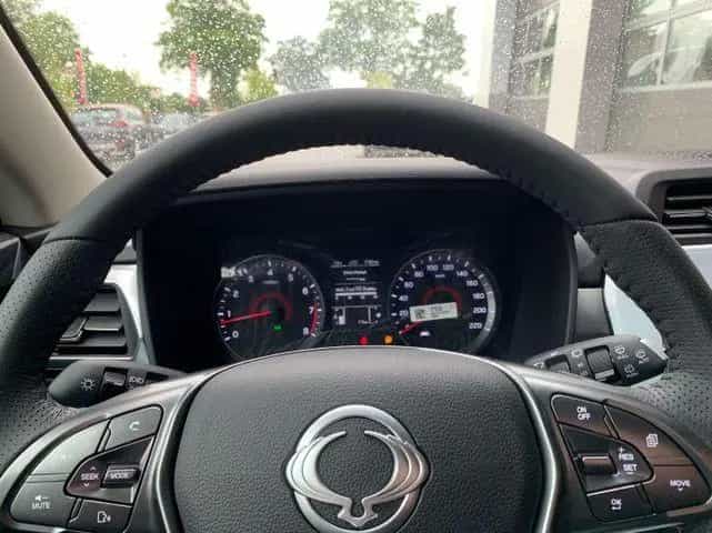 KGM Tivoli Spezial 1.5T-GDI MT 2WD 06/2025-photo-9