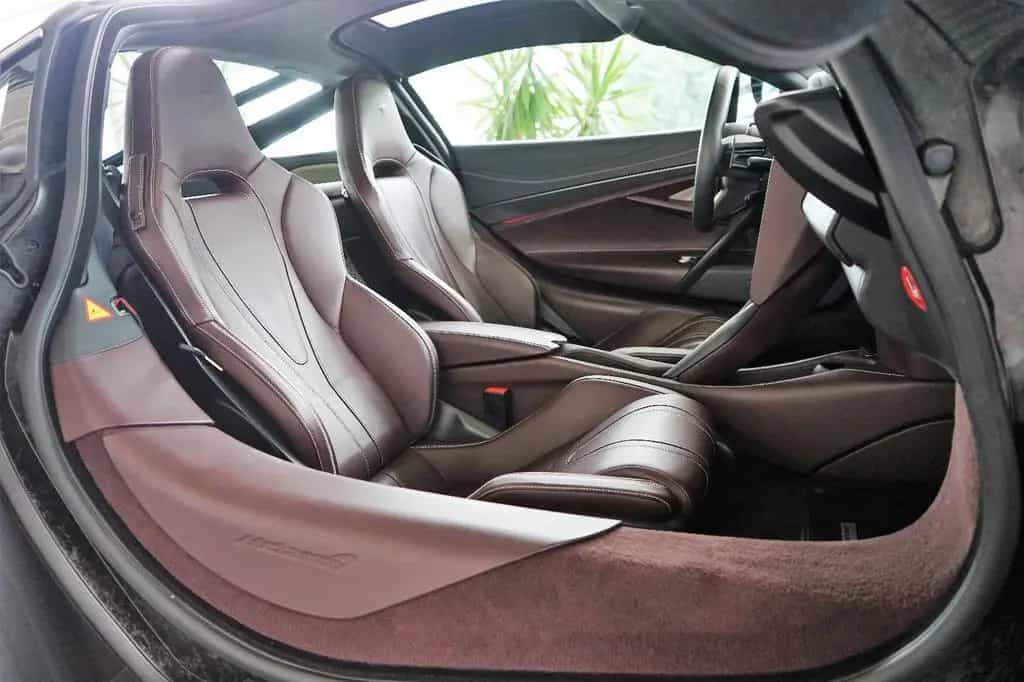 McLaren 720S Coupé Performace Carbon Lift Glas B&W 360° 10/2017-photo-17