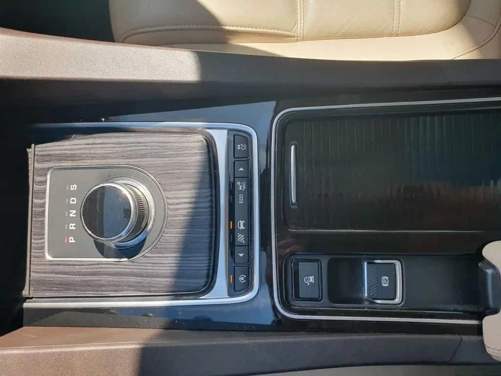 Jaguar F-Pace F-PACE Prestige AWD AHK Paket Winter LED 06/2017-photo-19