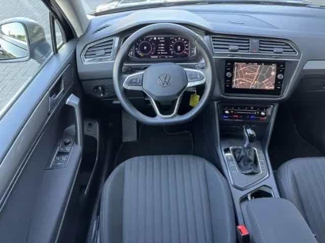 Volkswagen Tiguan Allspace 1.5 TSI DSG+LIFE+ANHÄNGEKUPPLUNG 10/2024-photo-8