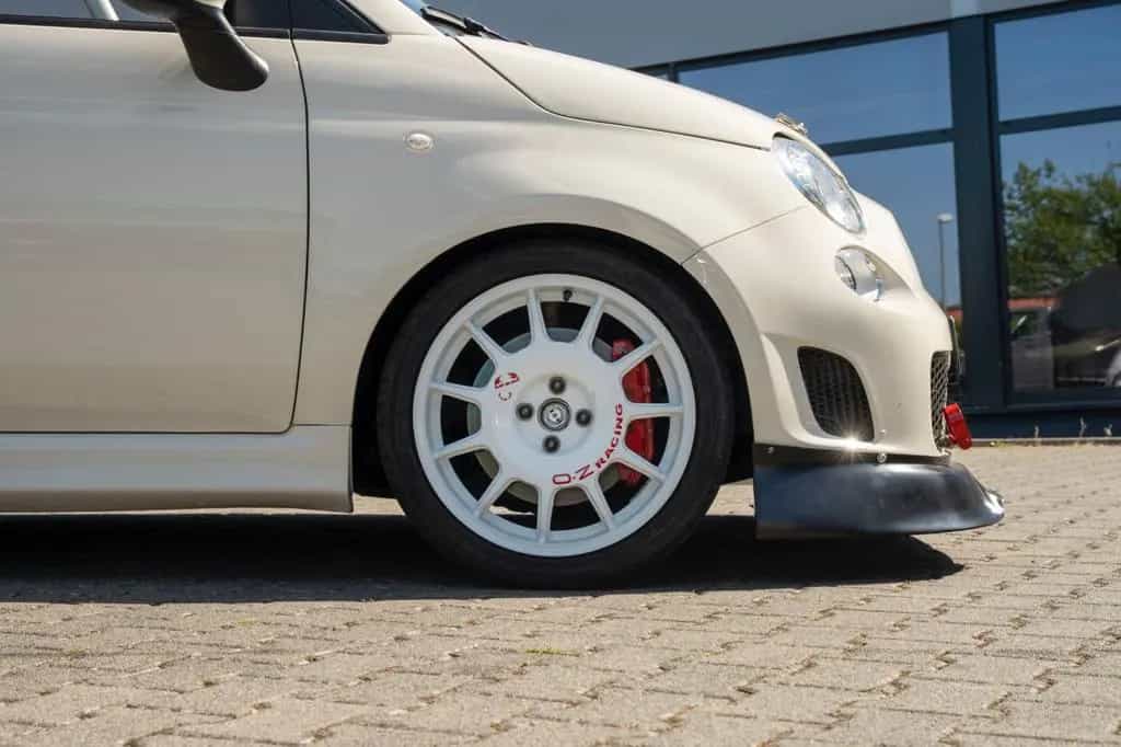 Abarth 695 /Assetto Corse/1 von 5 Stk. Straßenzulassung 03/2013-photo-20
