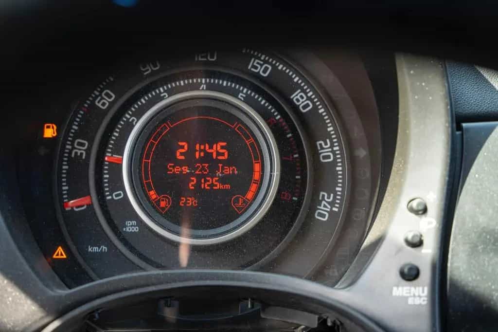 Abarth 695 /Assetto Corse/1 von 5 Stk. Straßenzulassung 03/2013-photo-26