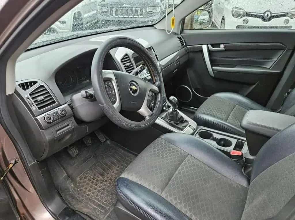 Chevrolet Captiva 2.2 D LT 2WD*7-Sitzer*TÜV Neu*Klimaanlag 01/2014-photo-4