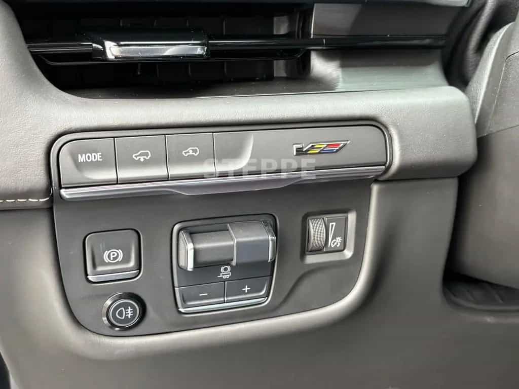 Cadillac Escalade V-Series 6.2 V8 Supercharged AWD null-photo-32