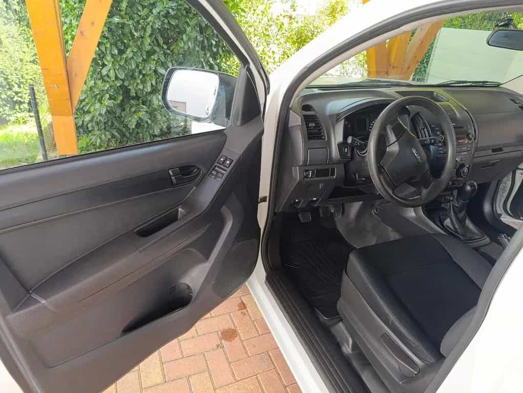 Isuzu D-Max 2.5l Diesel Cab , Pickup, Pritsche 02/2016-photo-9
