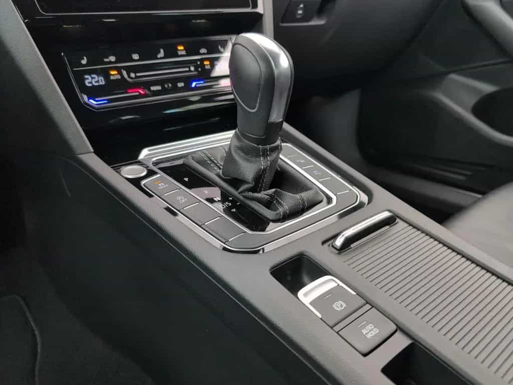 Volkswagen Arteon Shooting Br. R-LINE AHK PANO NAPPA IQ 19" 03/2022-photo-44
