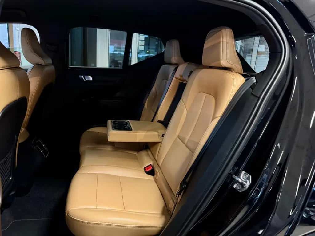Volvo XC40 2.0 T5 AWD AUT LEDER NAVI LED CAM SHZ PDC 05/2018-photo-13