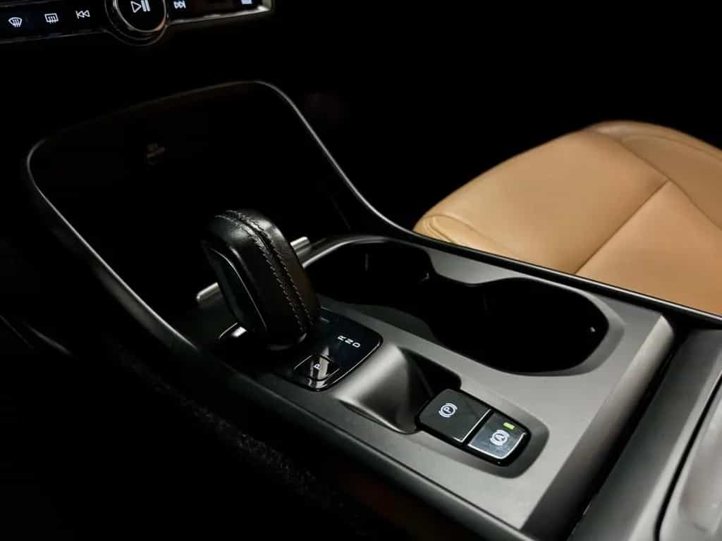 Volvo XC40 2.0 T5 AWD AUT LEDER NAVI LED CAM SHZ PDC 05/2018-photo-24