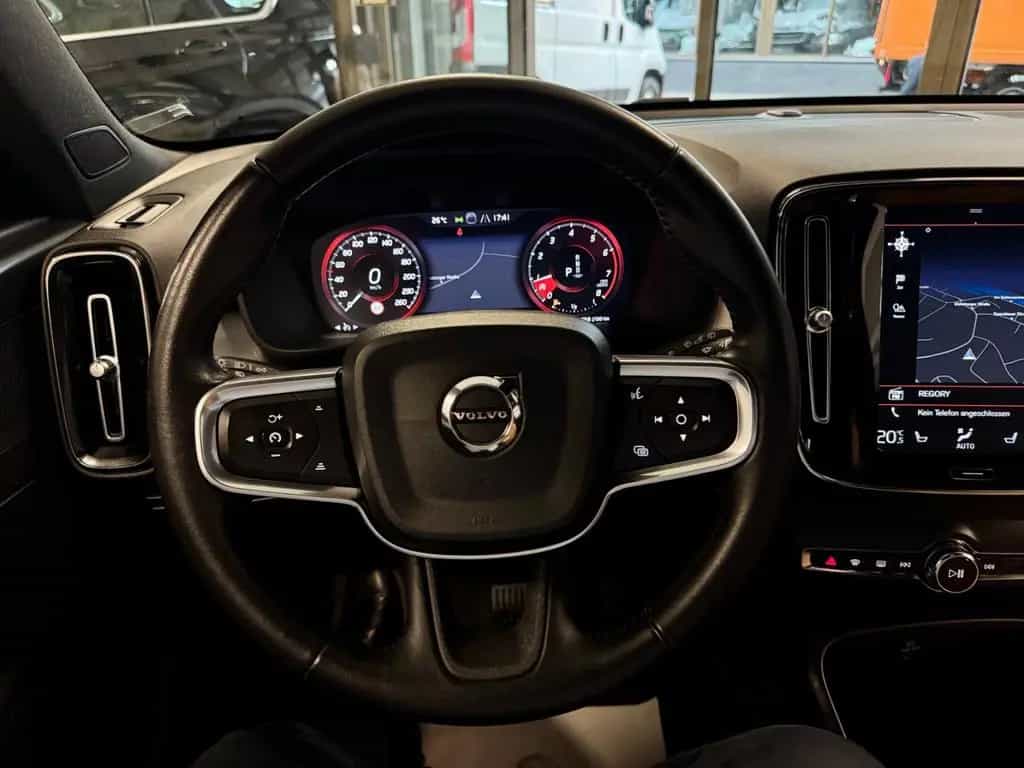 Volvo XC40 2.0 T5 AWD AUT LEDER NAVI LED CAM SHZ PDC 05/2018-photo-25