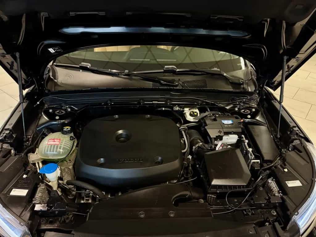 Volvo XC40 2.0 T5 AWD AUT LEDER NAVI LED CAM SHZ PDC 05/2018-photo-29