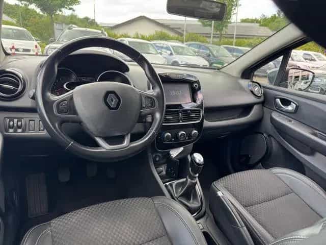 Renault Clio IV Grandtour Intens AHK Navi LED Fahrerprof 04/2018-photo-11