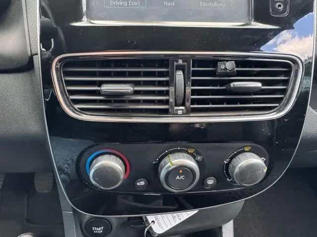 Renault Clio IV Grandtour Intens AHK Navi LED Fahrerprof 04/2018-photo-17