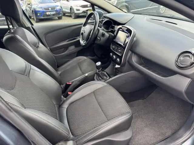 Renault Clio IV Grandtour Intens AHK Navi LED Fahrerprof 04/2018-photo-7