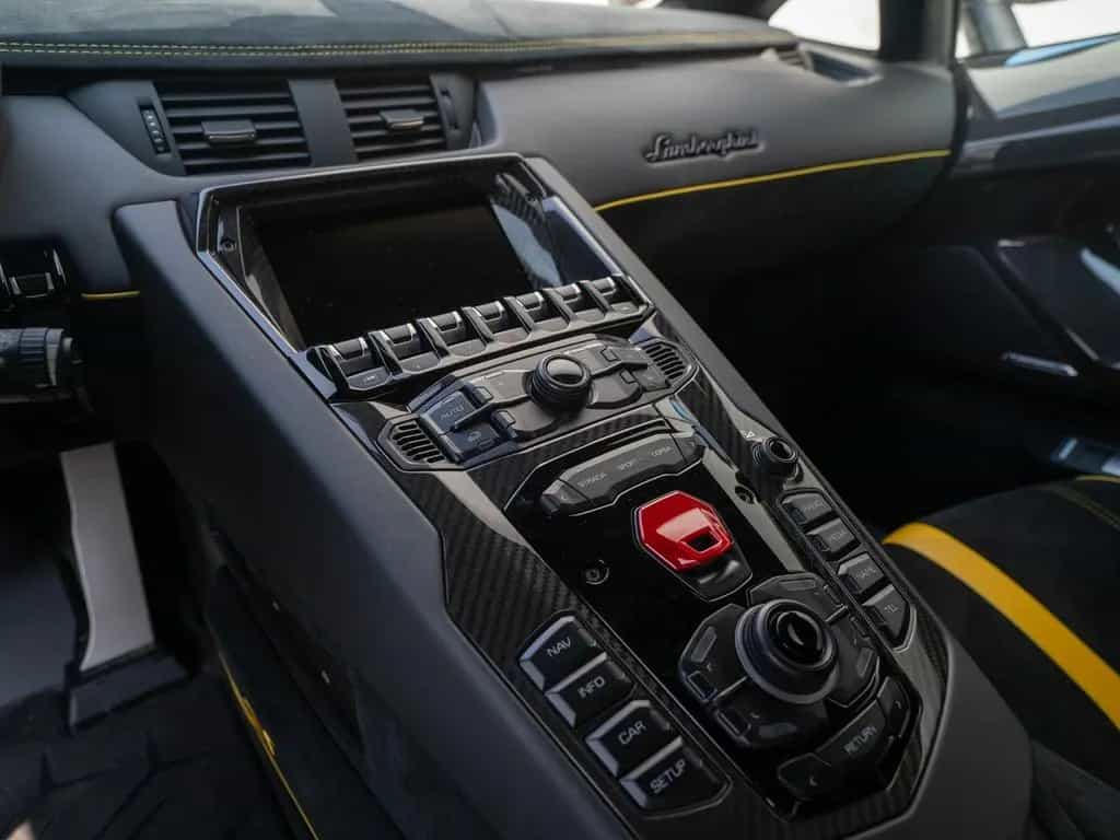 Lamborghini Aventador SV Roadster LP750-4 07/2016-photo-9