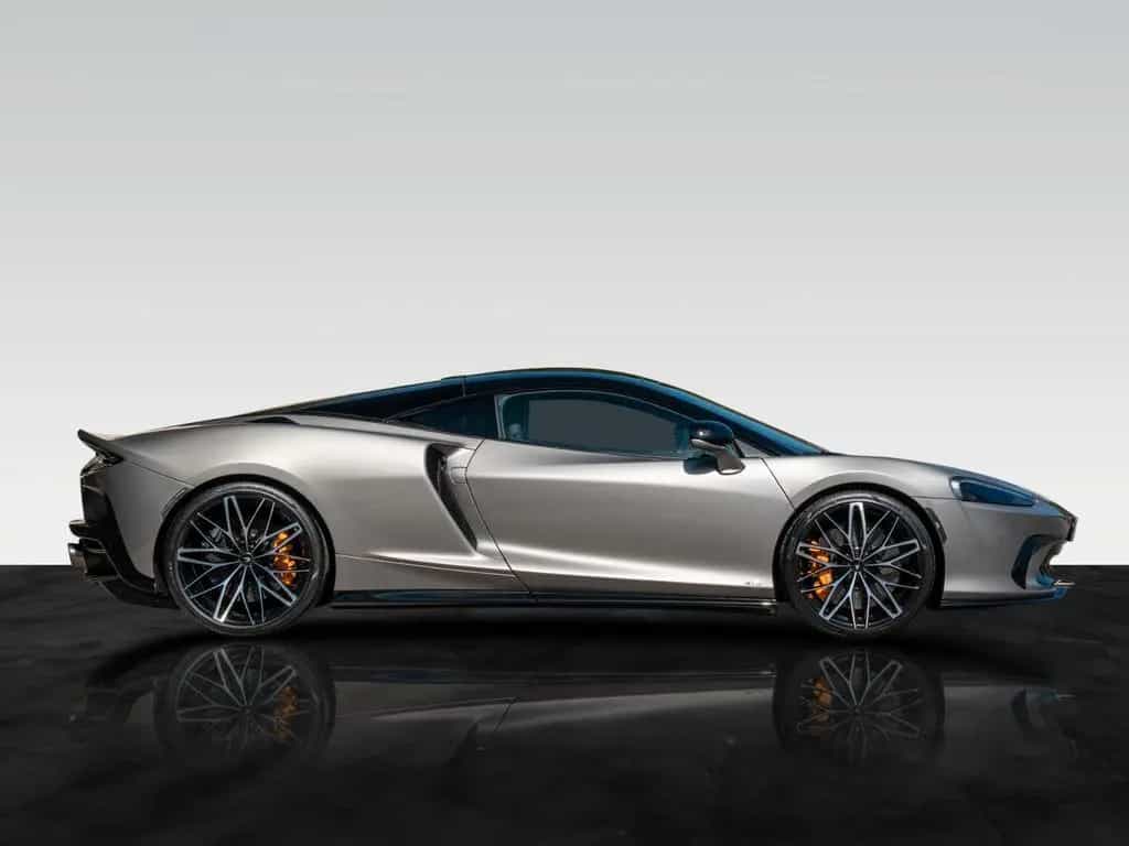 McLaren GTS Blade Silver 08/2024-photo-2