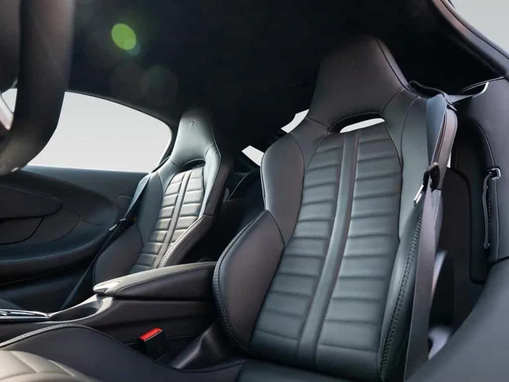 McLaren GTS Blade Silver 08/2024-photo-6