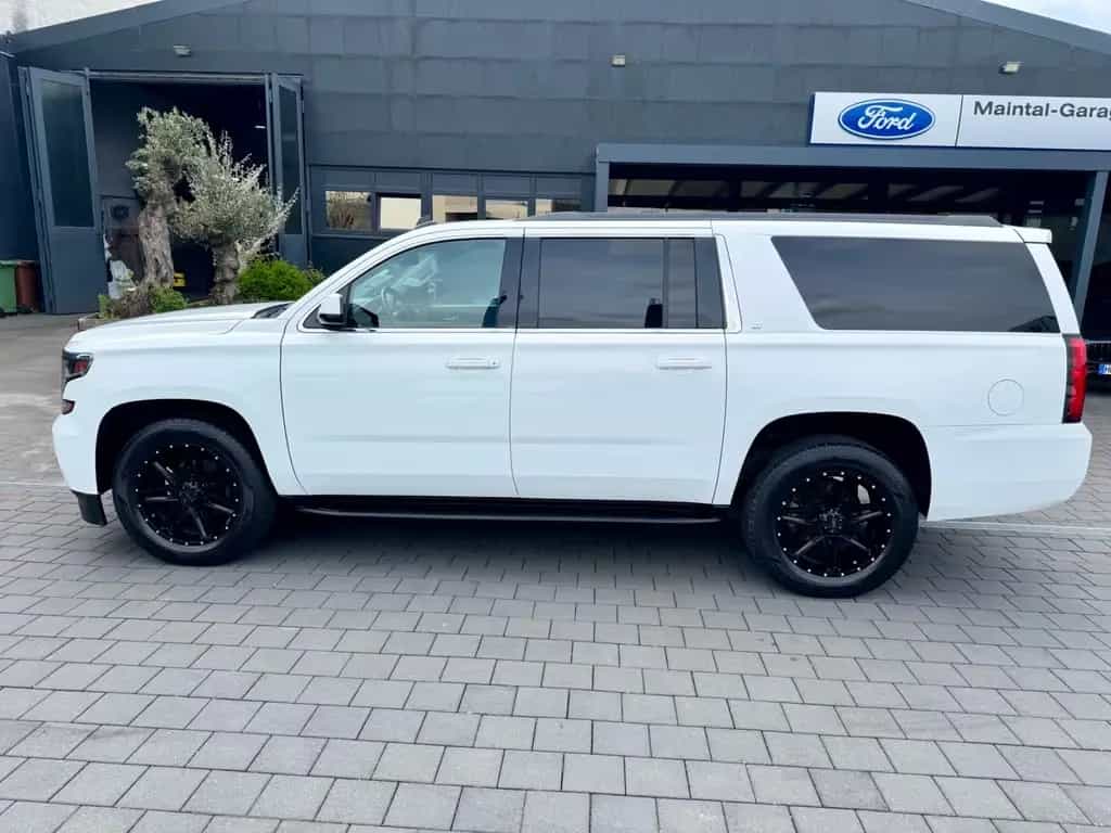 Chevrolet Suburban LT5.3-7Sitzer-Kam.Navi-SpurHaltAsis.Bose 07/2015-photo-1