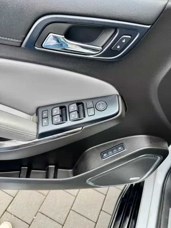 Chevrolet Suburban LT5.3-7Sitzer-Kam.Navi-SpurHaltAsis.Bose 07/2015-photo-12