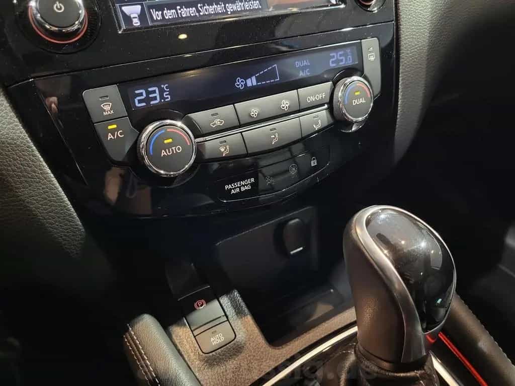 Nissan Qashqai AKARI LED*NAVI*KAMERA360°*PANO 03/2021-photo-17