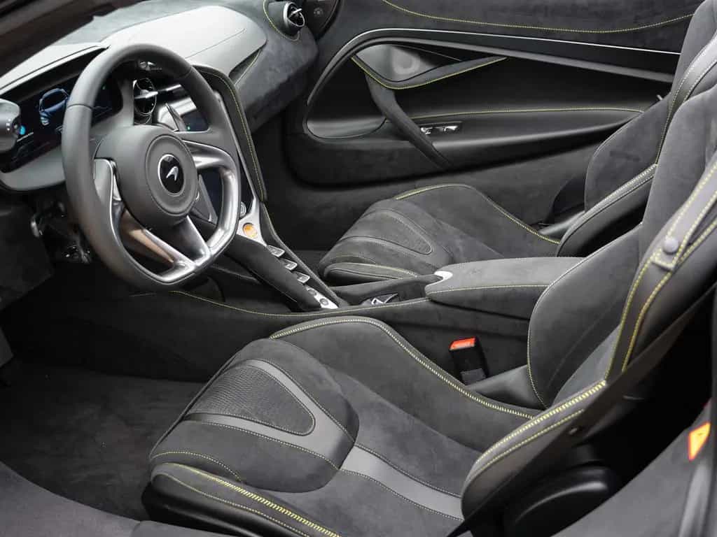 McLaren 750S Spider Carbon, Black Pack, B&W Sound 08/2025-photo-13