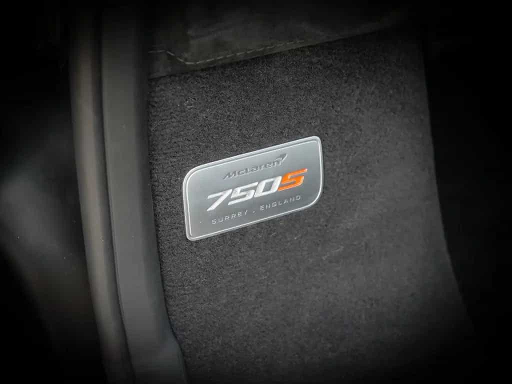 McLaren 750S Spider Carbon, Black Pack, B&W Sound 08/2025-photo-25