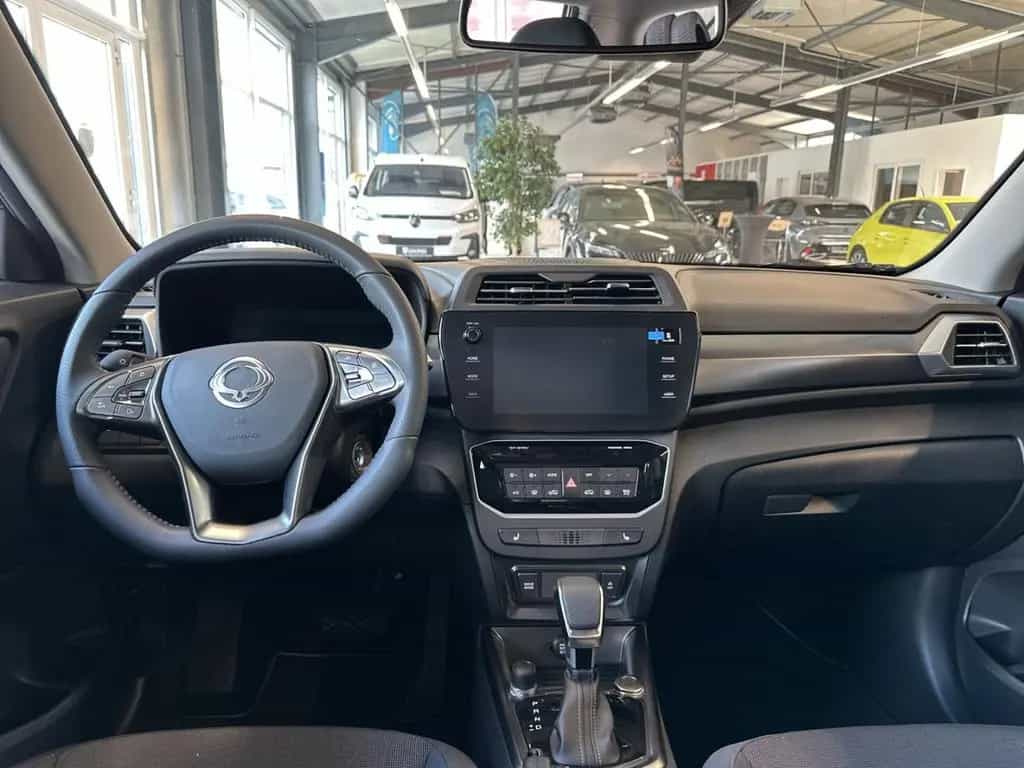KGM Tivoli Nomad AT Navi LED CarPlay SHZ. null-photo-9
