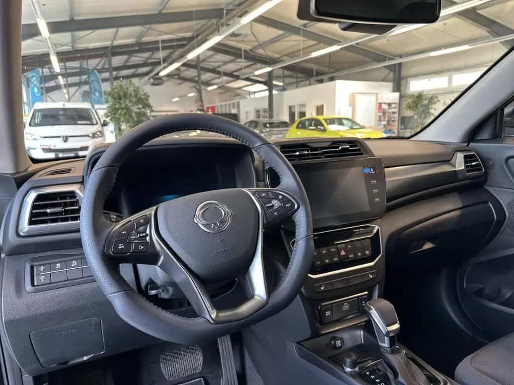 KGM Tivoli Nomad AT Navi LED CarPlay SHZ. null-photo-12