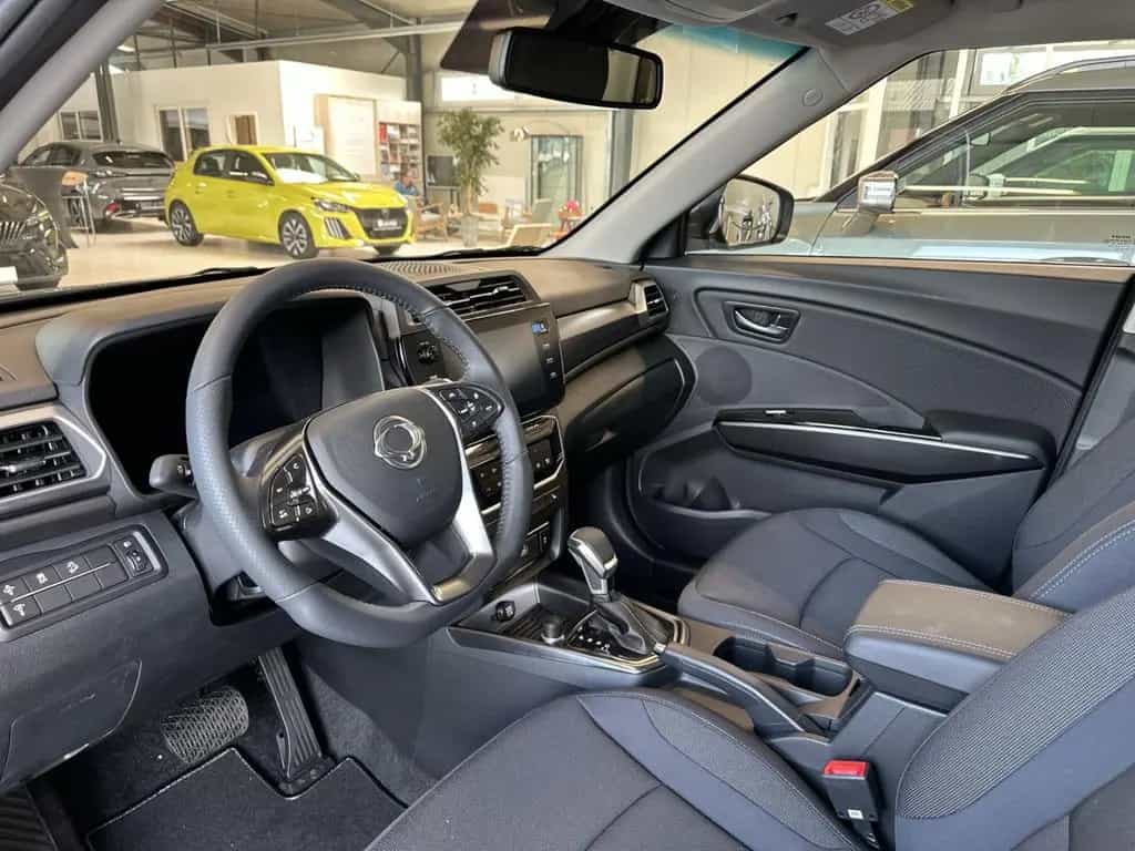 KGM Tivoli Nomad AT Navi LED CarPlay SHZ. null-photo-7
