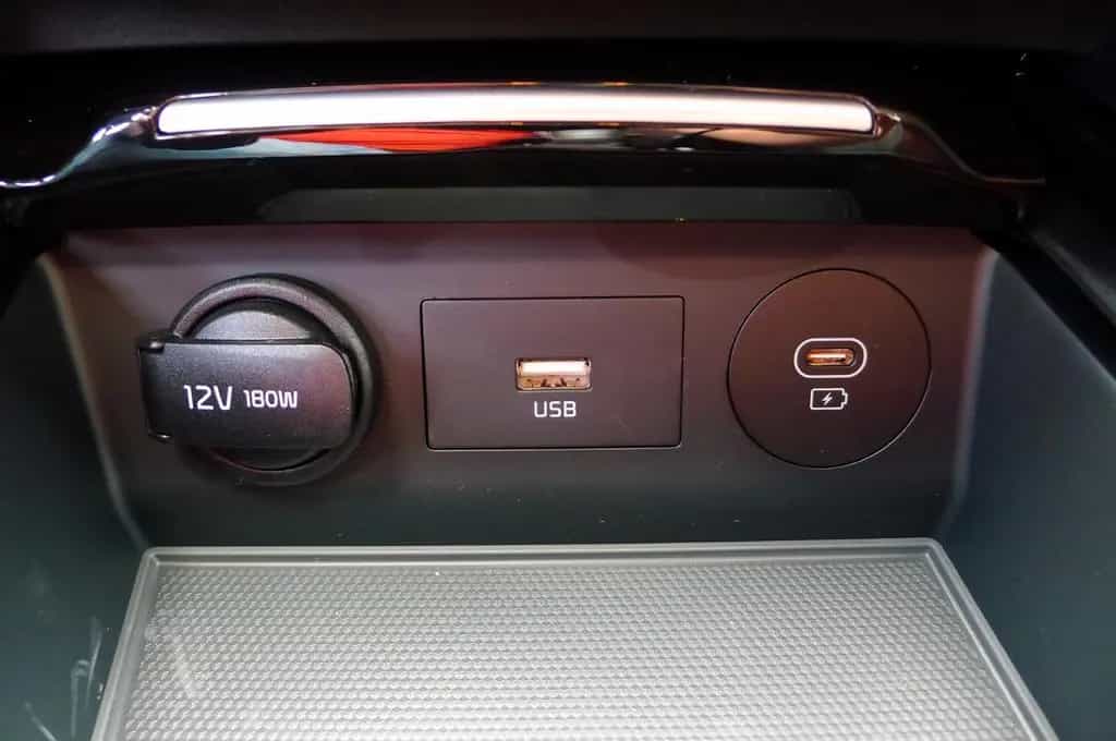 Kia Ceed 1.5T DCT 140 Vision / Komfort+/ Navi 10/2025-photo-16