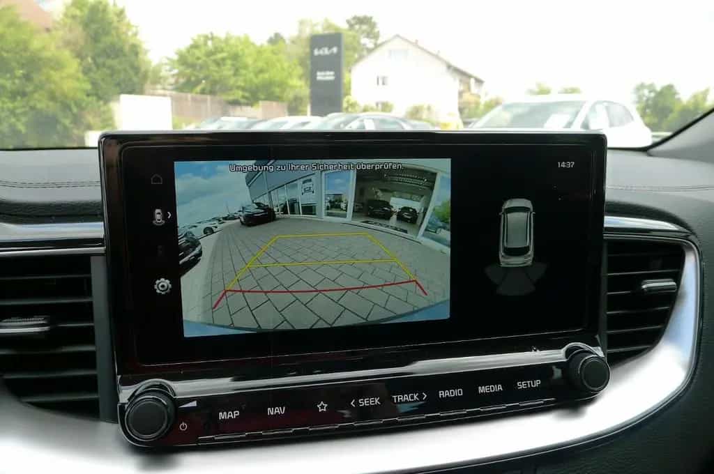 Kia Ceed 1.5T DCT 140 Vision / Komfort+/ Navi 10/2025-photo-18