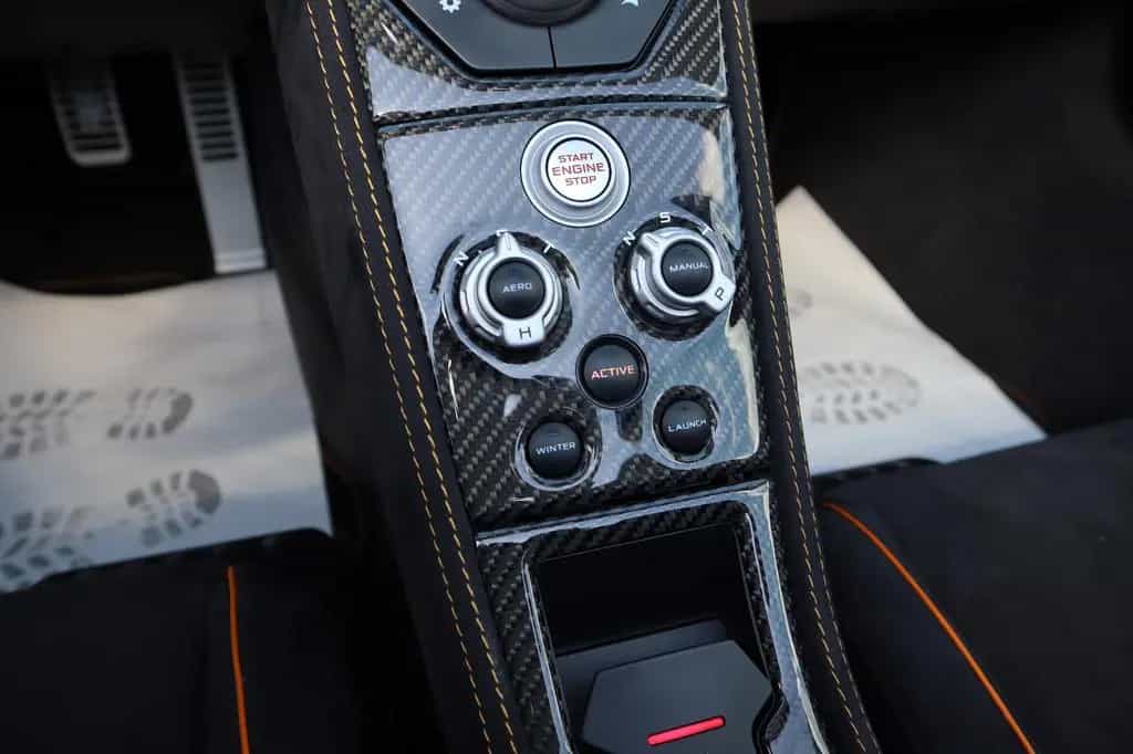 McLaren 650S Spider*CARBON unlimited*ca. 30.000€*Lift*1A 08/2014-photo-11