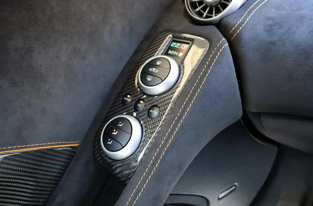 McLaren 650S Spider*CARBON unlimited*ca. 30.000€*Lift*1A 08/2014-photo-12