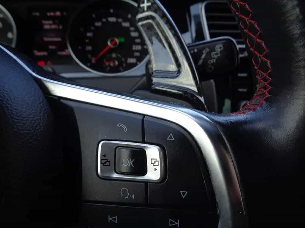 Volkswagen Golf VII Lim. GTI 250 € mon.Rate 1J Geb.G 05/2018-photo-11