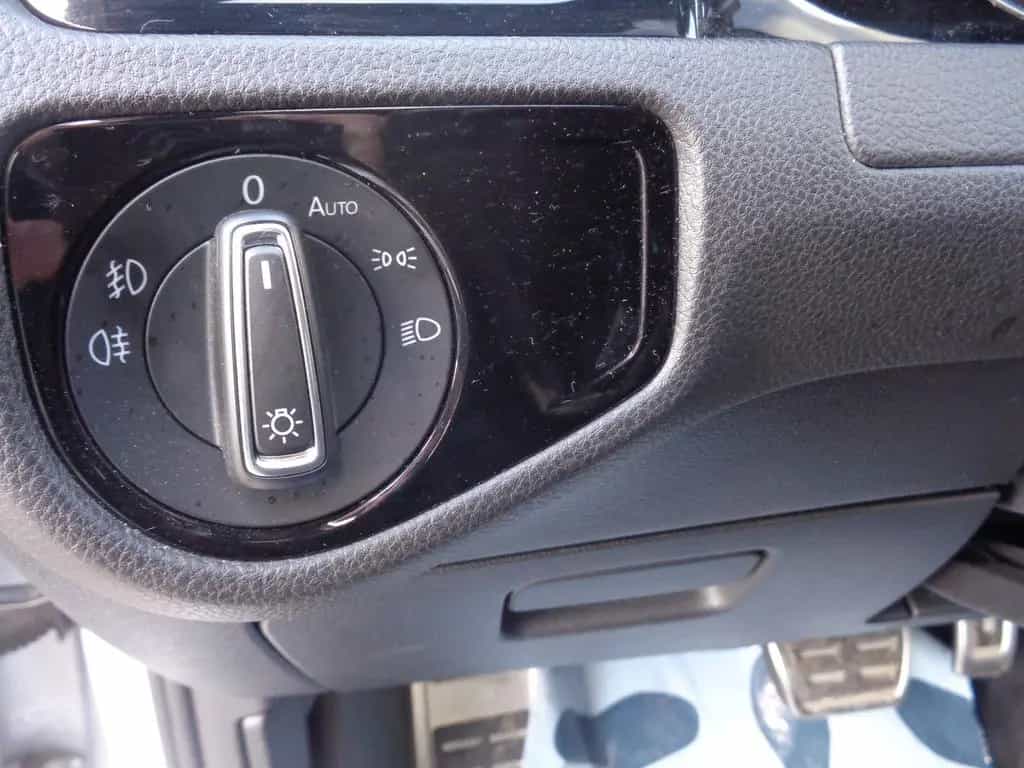 Volkswagen Golf VII Lim. GTI 250 € mon.Rate 1J Geb.G 05/2018-photo-17
